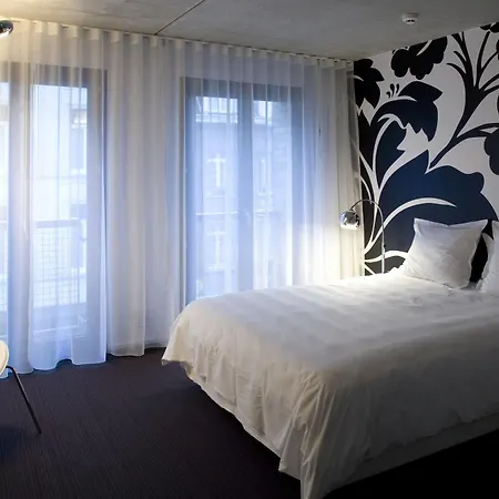 Banks Hotel 4*