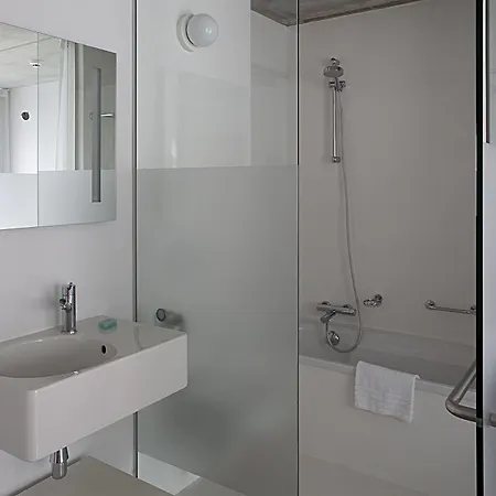 Banks Hotel 4*